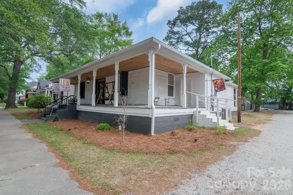 $350,000 | 226 Huger Street, Cheraw, SC 29520