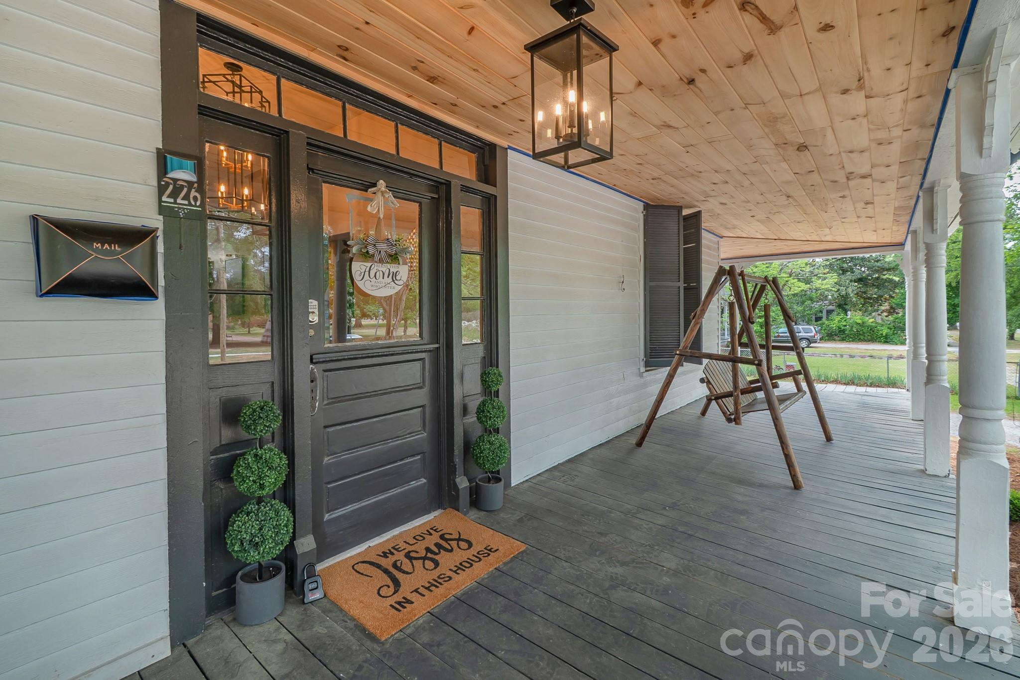 226 Huger Street Cheraw, SC 29520 - Photo 4 of 43