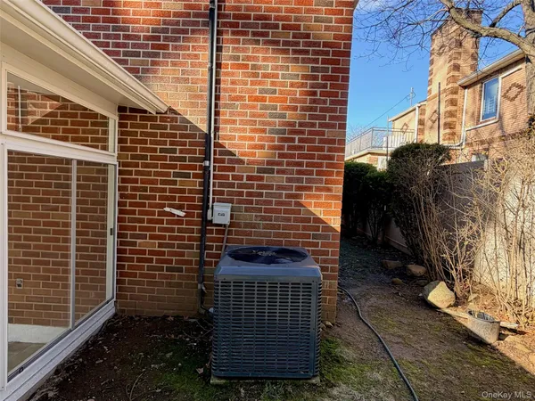 $6,500 | 86-79 Palo Alto Street | Holliswood Jamaica