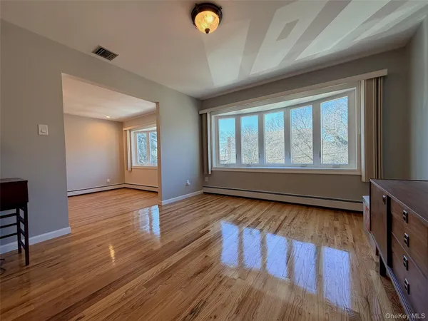 $6,500 | 86-79 Palo Alto Street | Holliswood Jamaica