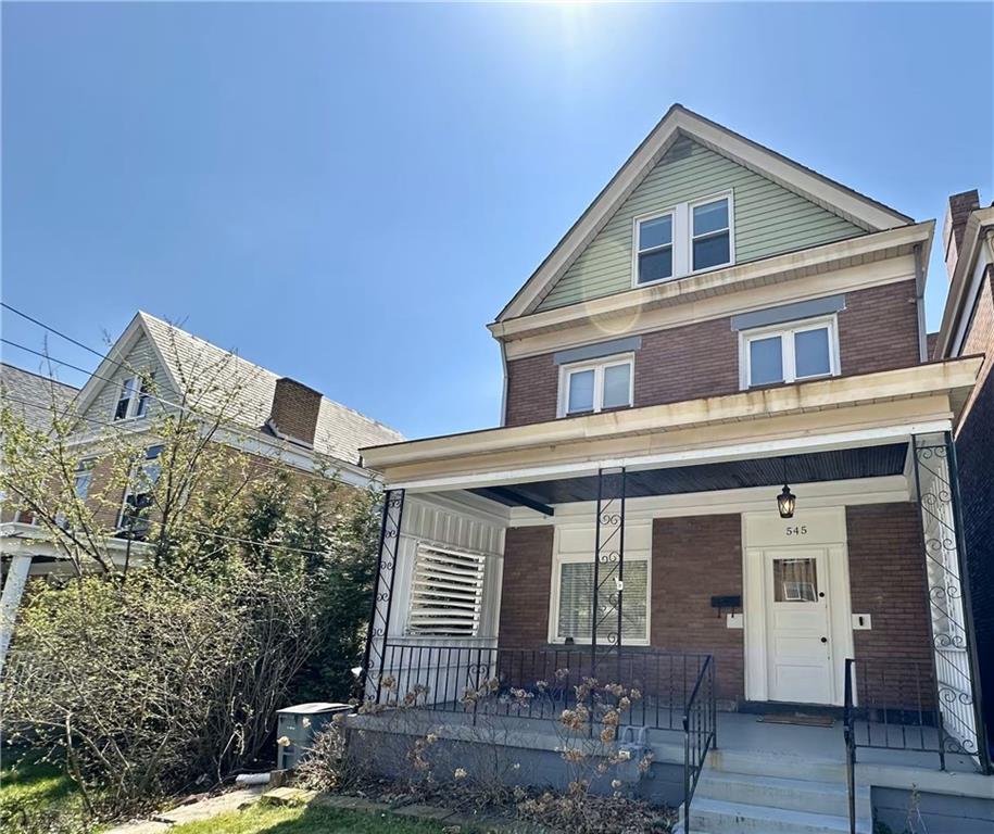 545 Forest Avenue Pittsburgh, PA 15202 - Photo 19 of 26 front view of a house with a yard
