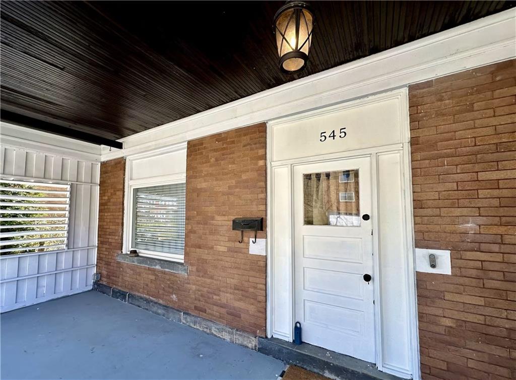 545 Forest Avenue Pittsburgh, PA 15202 - Photo 2 of 26 a view of an entryway of the house