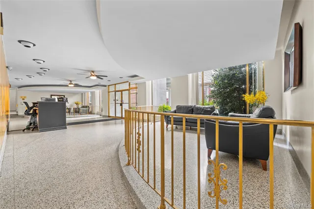 $275,000 | 601 Kappock Street, Unit 2D | Spuyten Duyvil