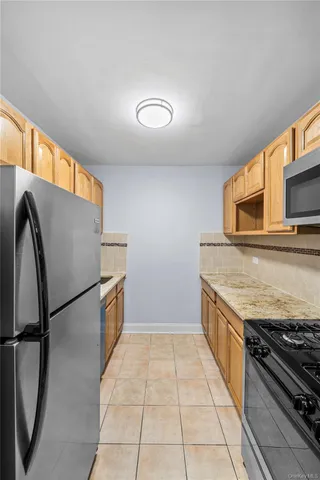 $275,000 | 601 Kappock Street, Unit 2D | Spuyten Duyvil