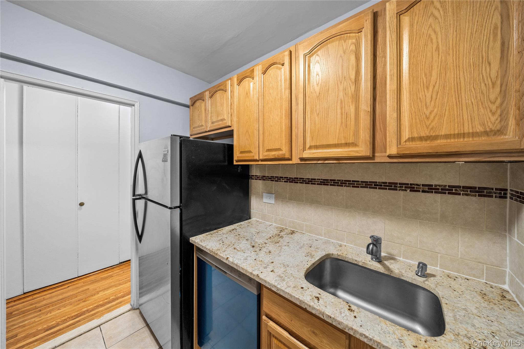 601 Kappock Street, Unit 2D Bronx, NY 10463 - Photo 9 of 10