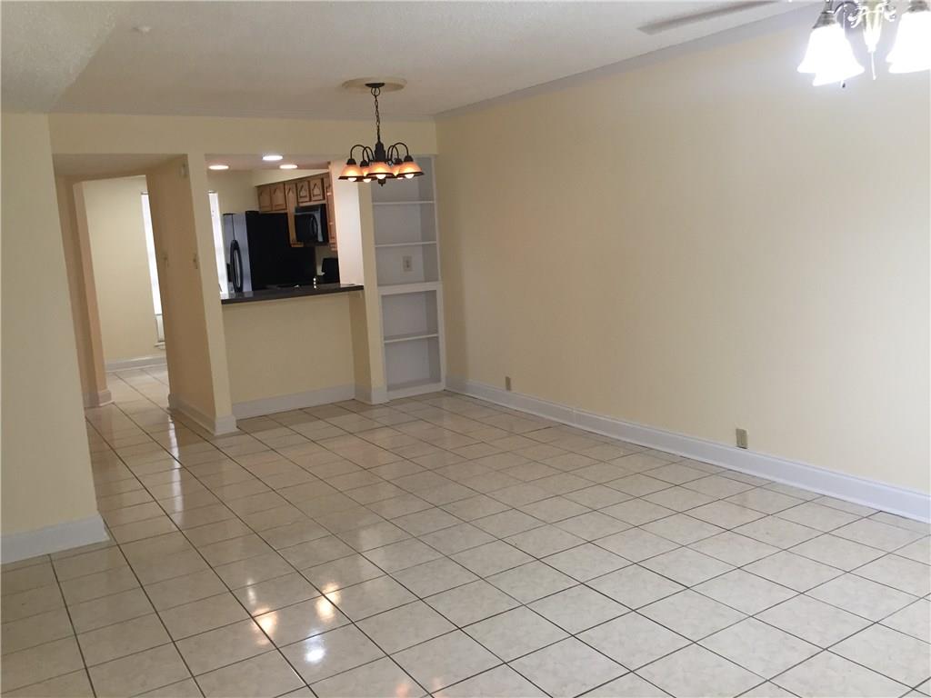 6200 Riverside Drive, Unit 407 Metairie, LA 70003 - Photo 3 of 10