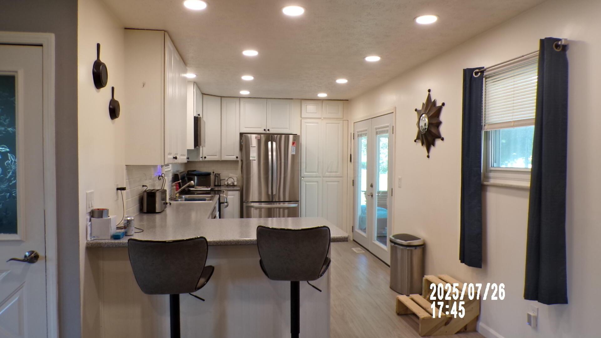 12764 Cleo Road Orient, OH 43146 - Photo 7 of 31 eating space