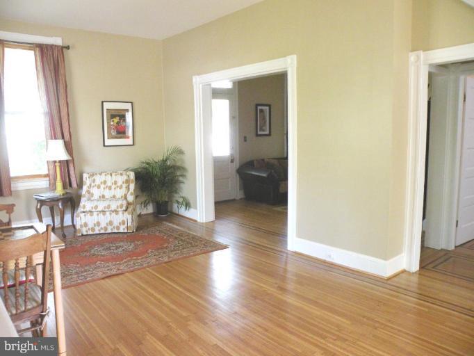 3413 Pinkney Road Baltimore, MD 21215 - Photo 7 of 17 Living Room #2