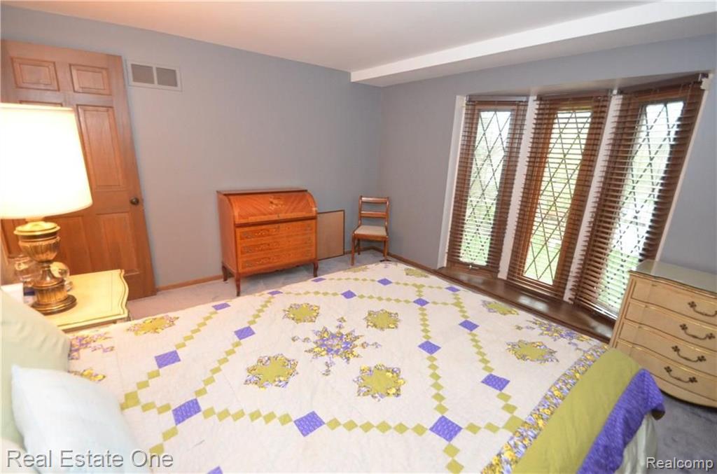 1007 Hidden Lane Rochester Hills, MI 48309 - Photo 30 of 61