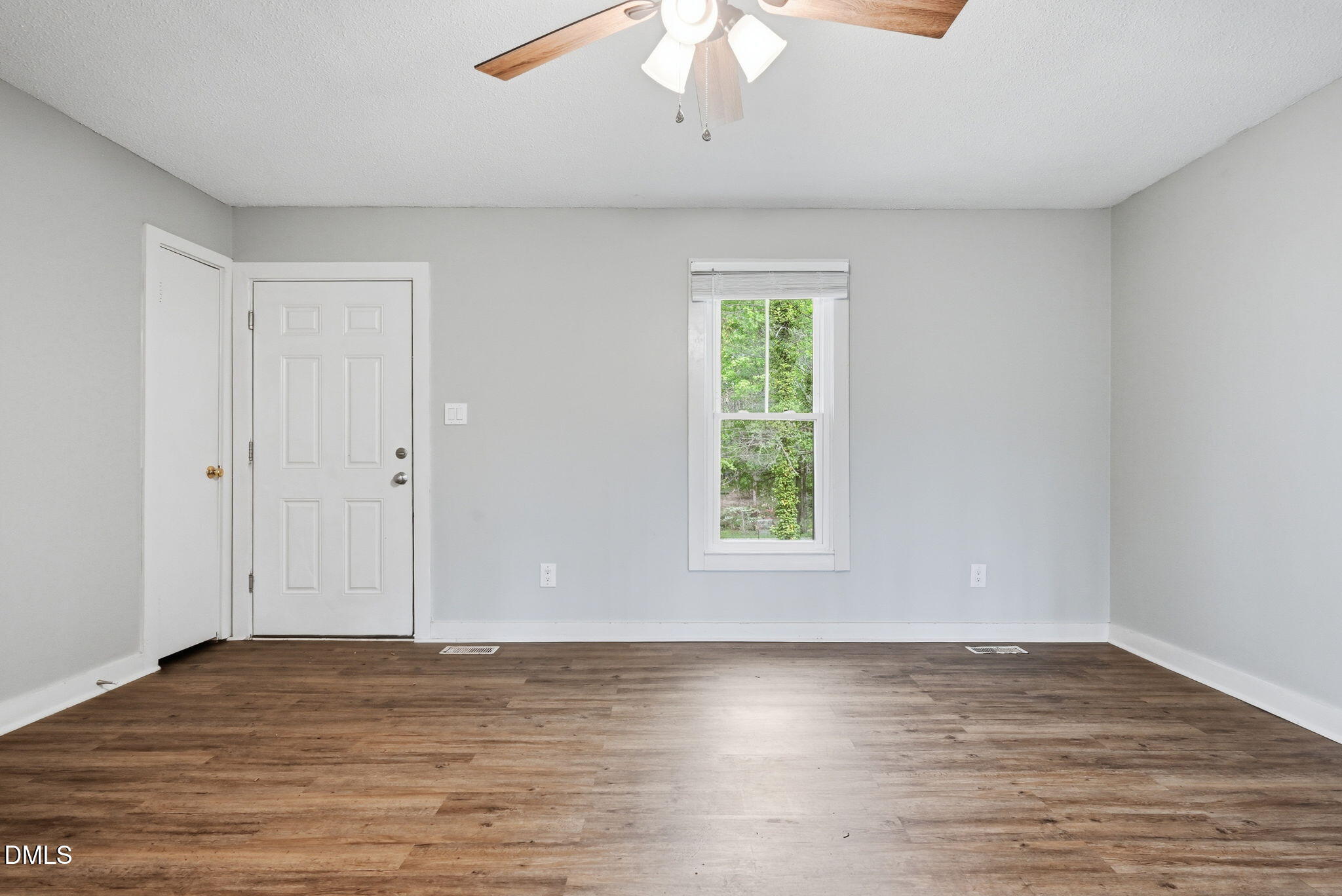 943 Holden Road Youngsville, NC 27596 - Photo 3 of 27 003_ListerPros