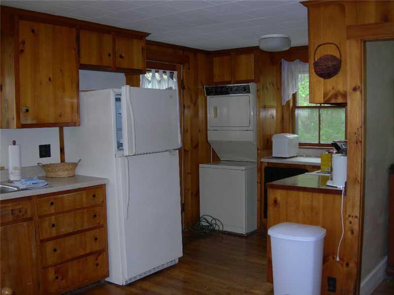 11 Langsford Road Kennebunkport, ME 04046 - Photo 5 of 18 Kitchen.