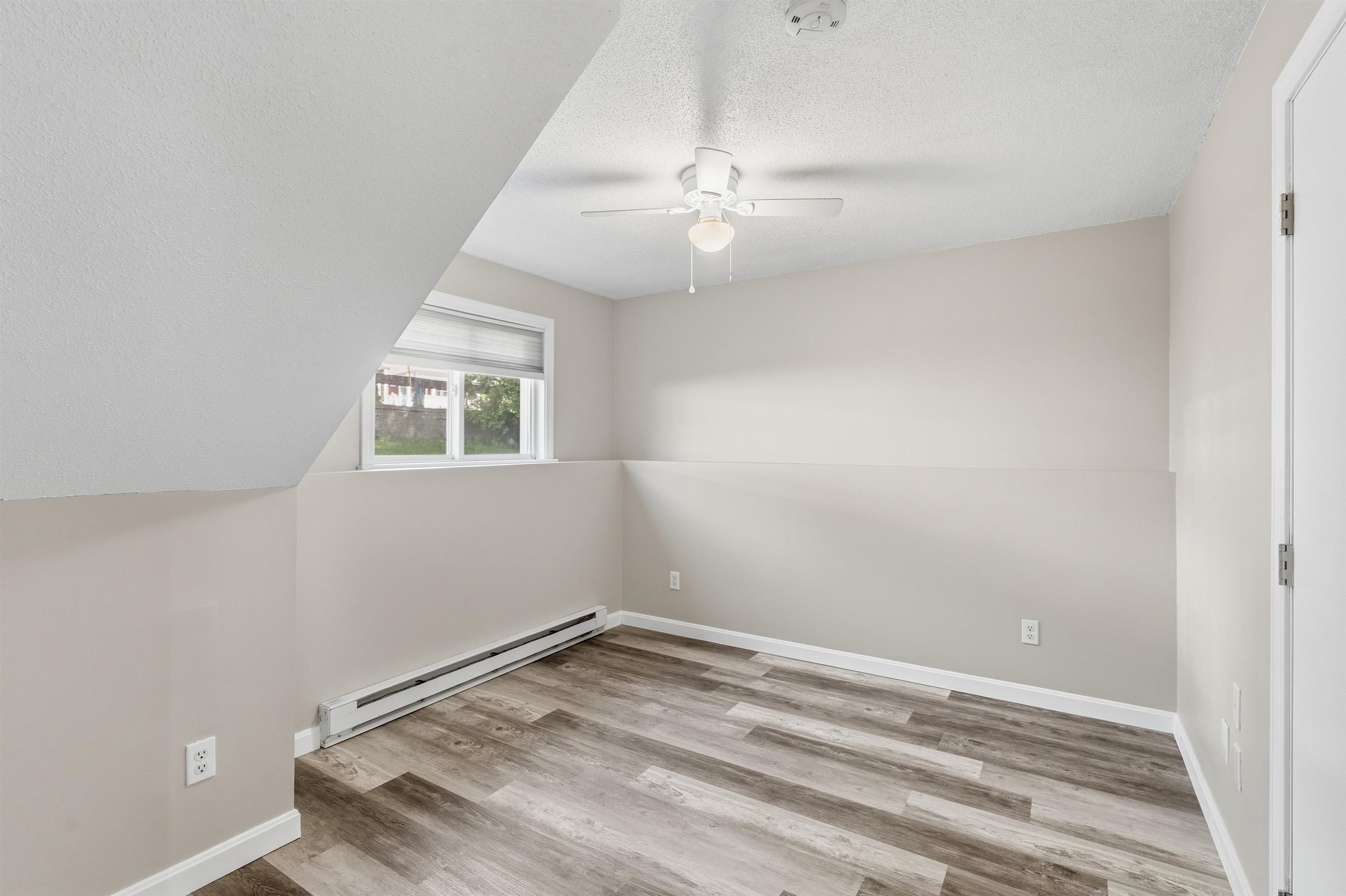 897 Mammoth Road, Unit 8 Manchester, NH 03104 - Photo 26 of 48