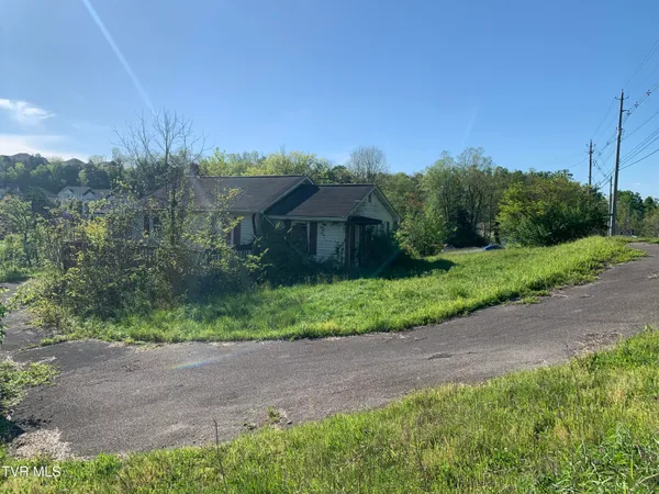$295,000 | 6277 Kingsport Highway, Gray, TN 37615