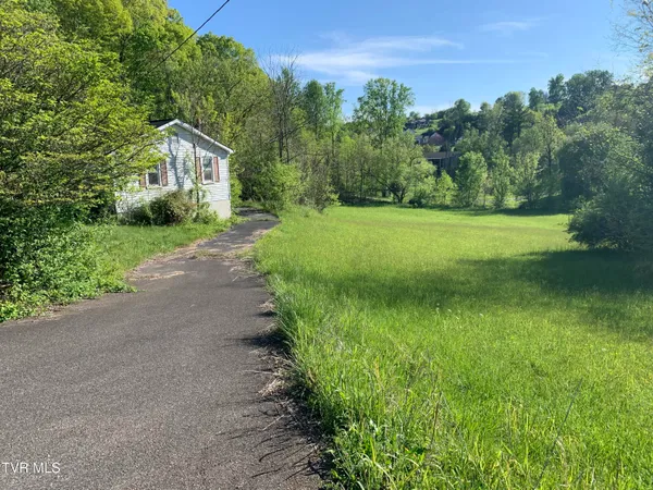 $295,000 | 6277 Kingsport Highway, Gray, TN 37615
