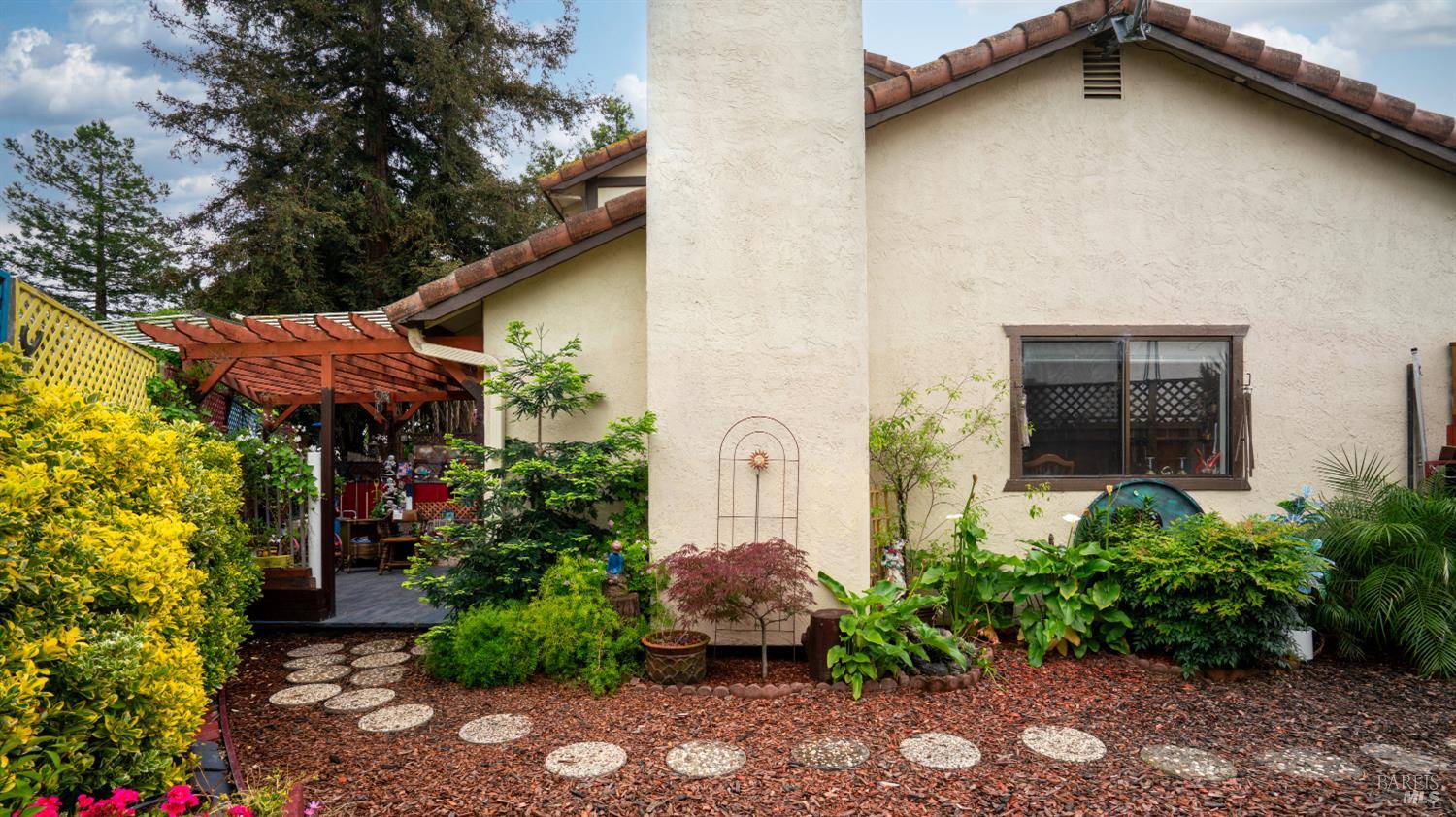 919 Hacienda Circle Rohnert Park, CA 94928 - Photo 3 of 24