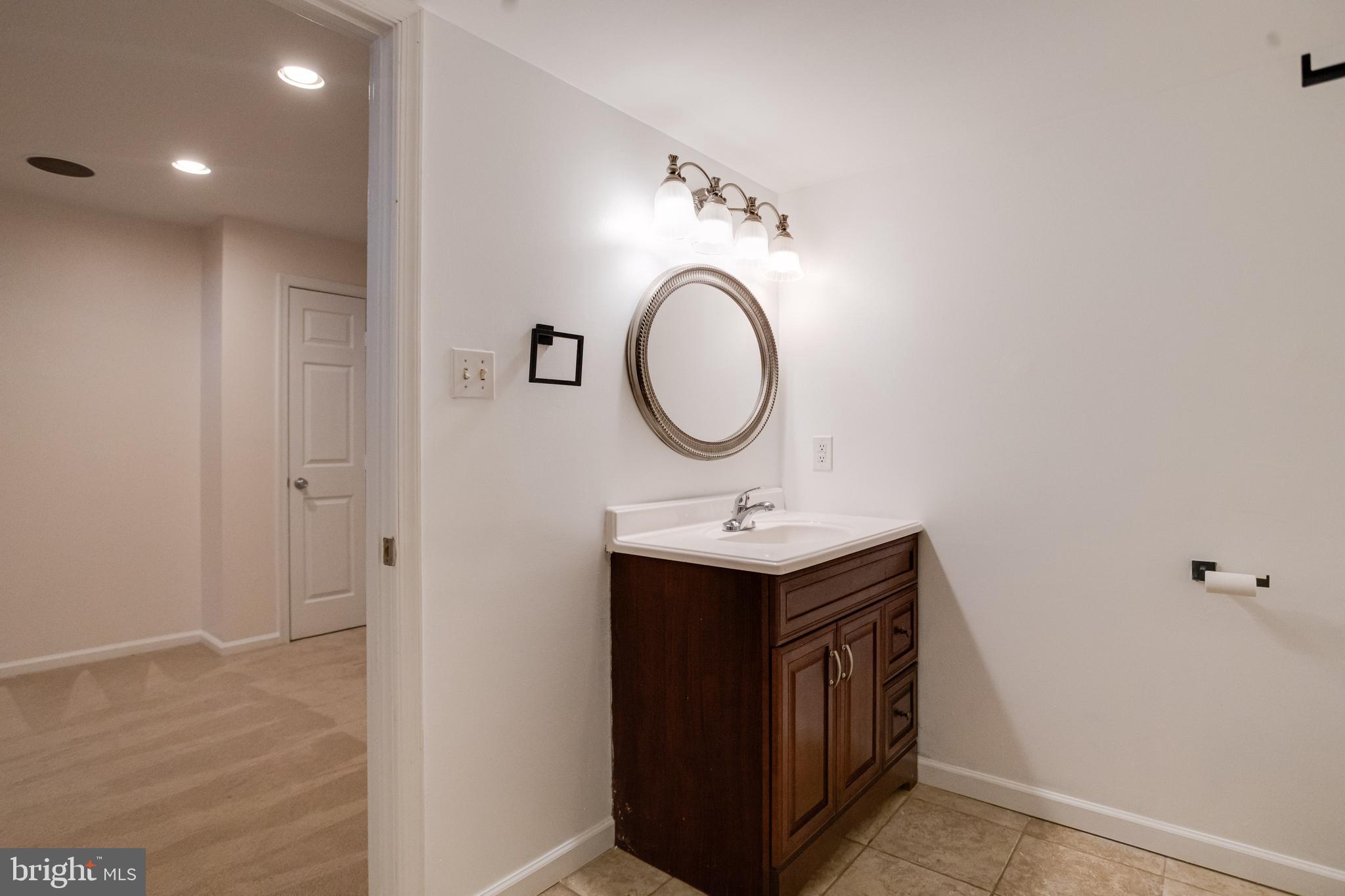 5032 Springhouse Circle Baltimore, MD 21237 - Photo 71 of 93