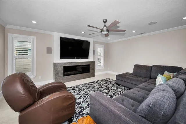 $7,500 | 804 Bay Point Drive, Madeira Beach, FL 33708