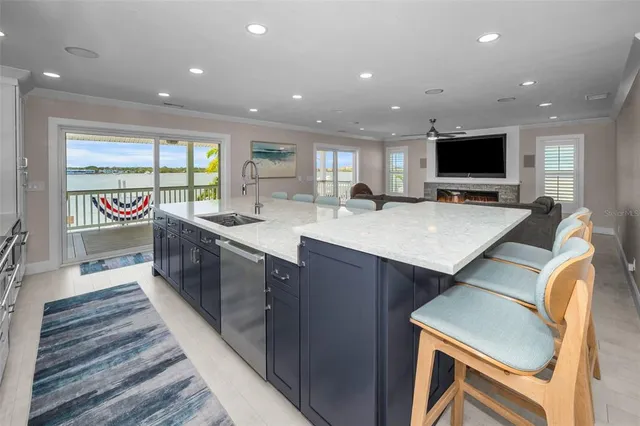 $7,500 | 804 Bay Point Drive, Madeira Beach, FL 33708