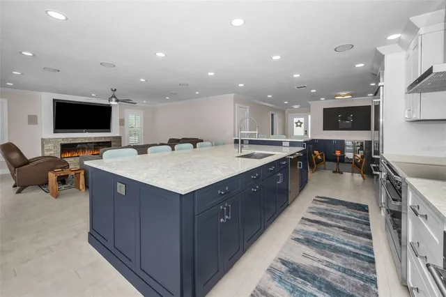 $7,500 | 804 Bay Point Drive, Madeira Beach, FL 33708