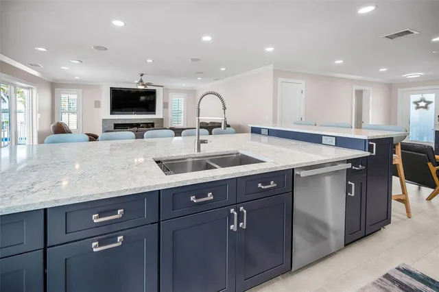 $7,500 | 804 Bay Point Drive, Madeira Beach, FL 33708