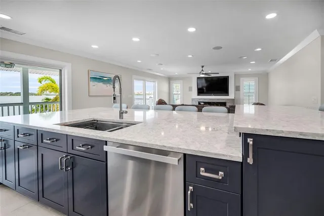 $7,500 | 804 Bay Point Drive, Madeira Beach, FL 33708