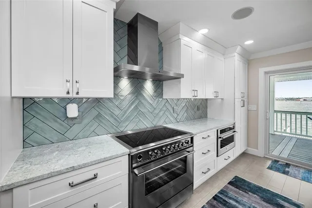 $7,500 | 804 Bay Point Drive, Madeira Beach, FL 33708