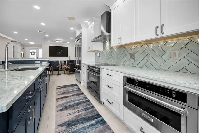 $7,500 | 804 Bay Point Drive, Madeira Beach, FL 33708