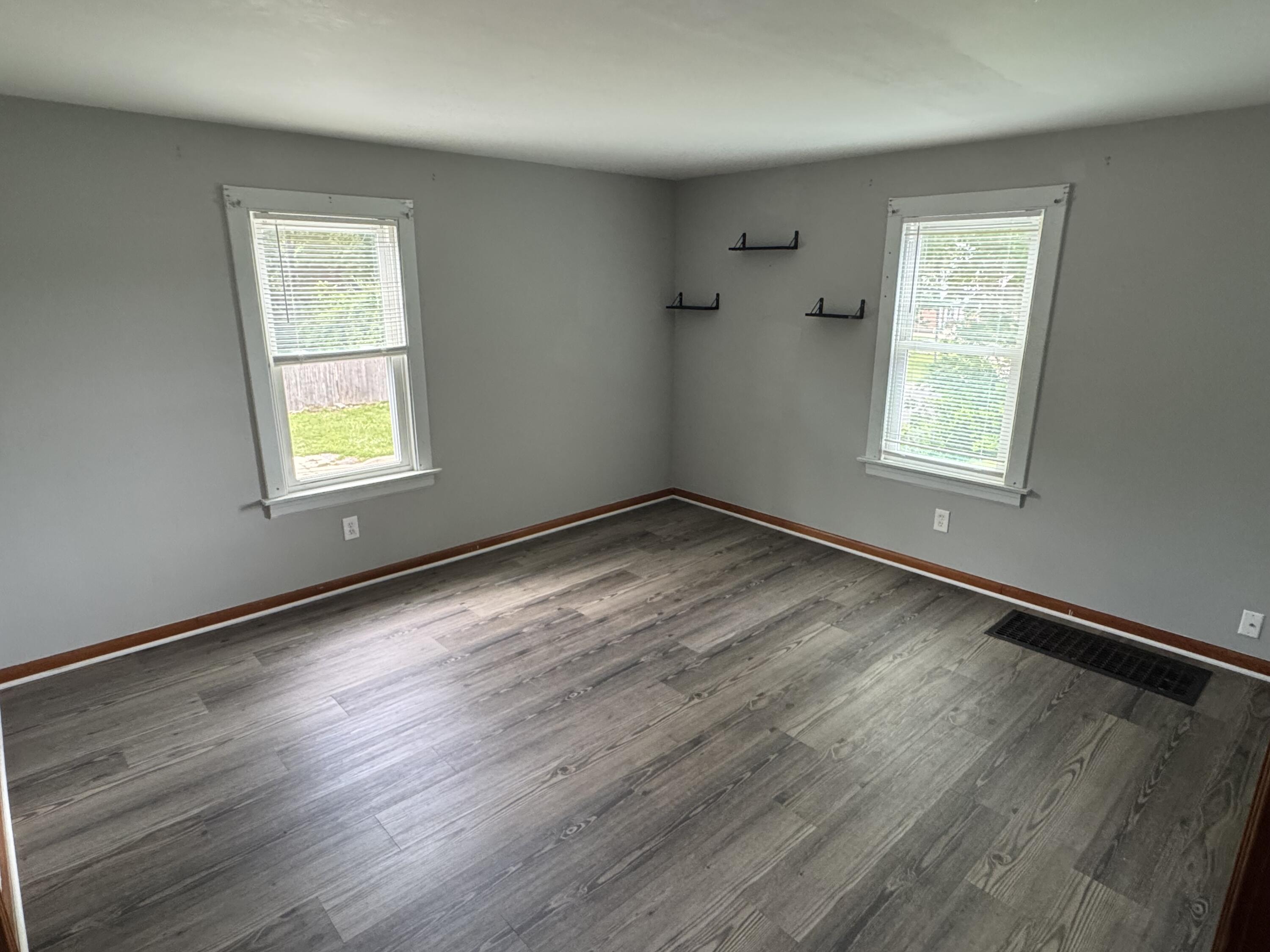 1355 Emery Avenue Springfield, OH 45504 - Photo 12 of 24