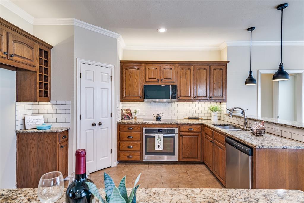 9798 Helms Trail Forney, TX 75126 - Photo 10 of 40