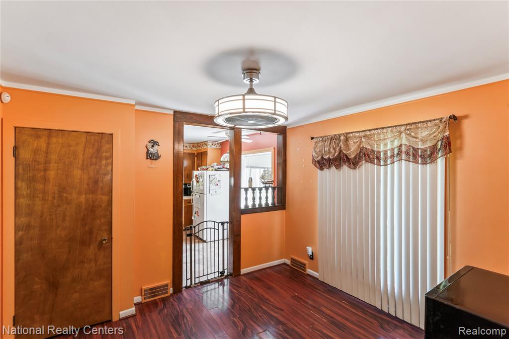 77 Exmoor Road Waterford, MI 48328 - Photo 21 of 33