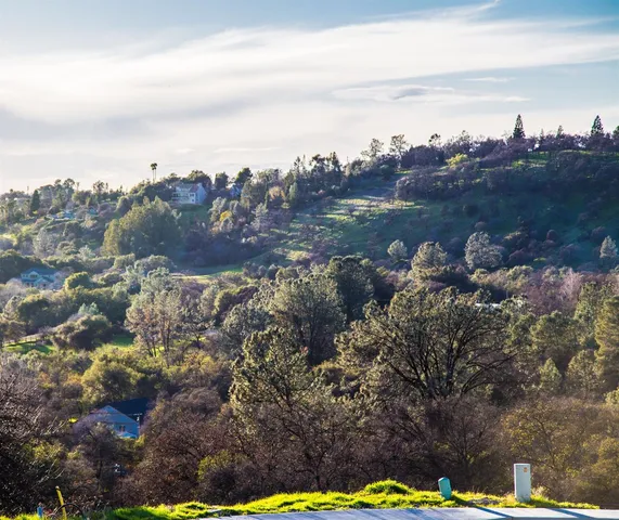 $185,000 | 980 Machty Court, Auburn, CA 95603