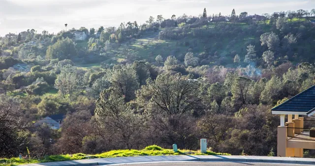 $185,000 | 980 Machty Court, Auburn, CA 95603