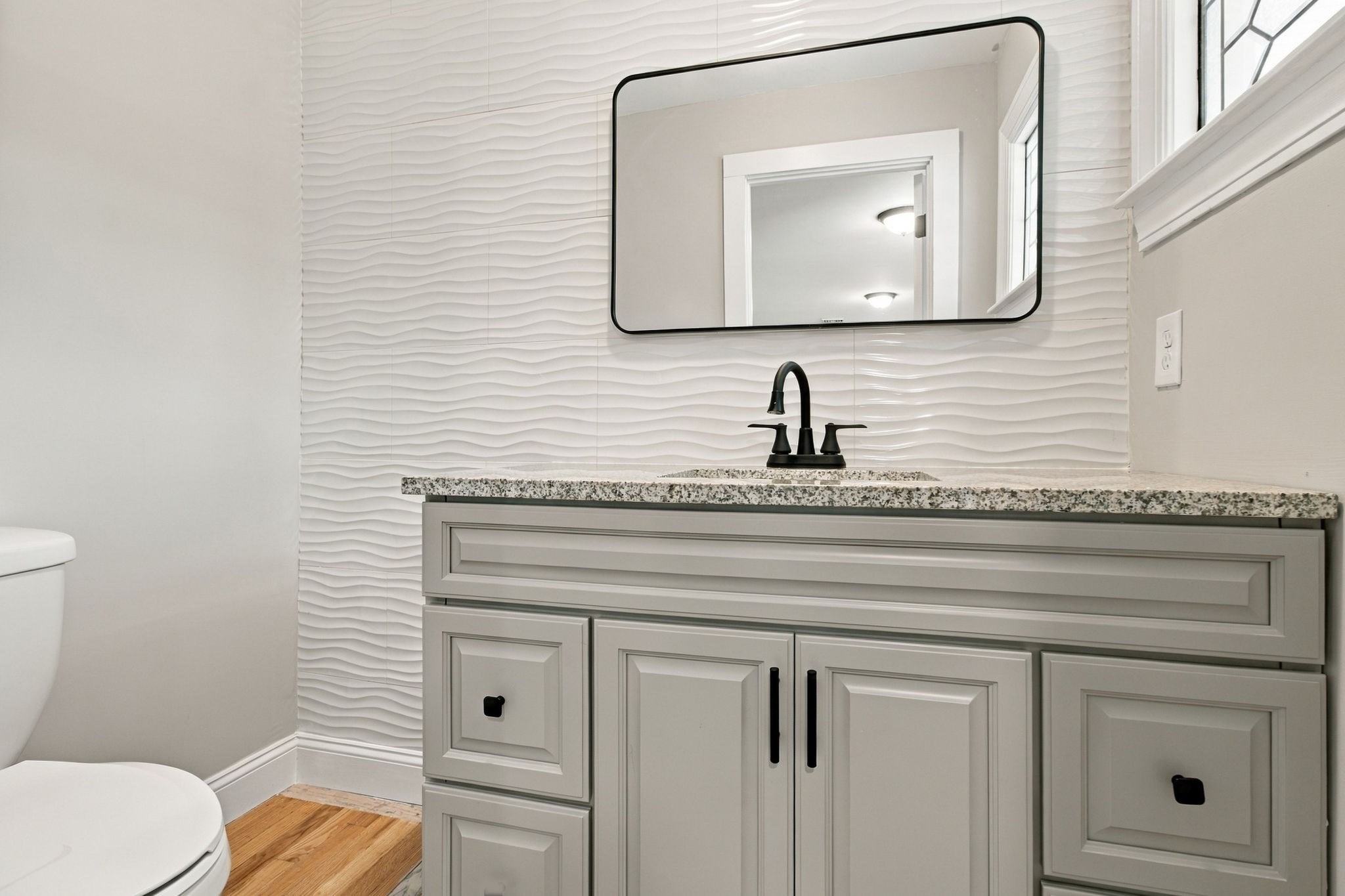 18 Murphy Road Barnstable, MA 02601 - Photo 7 of 31 Gallery Image 7