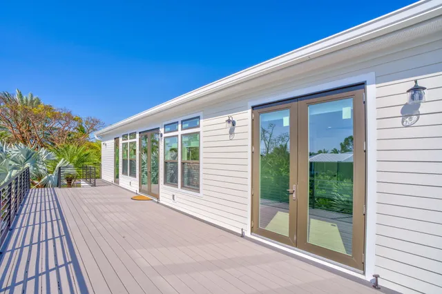 $2,299,999 | 17210 Angelfish Lane, Sugarloaf, FL 33042