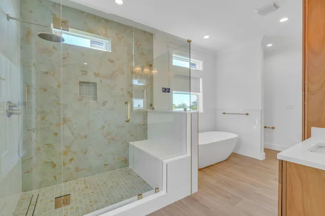 $2,299,999 | 17210 Angelfish Lane, Sugarloaf, FL 33042