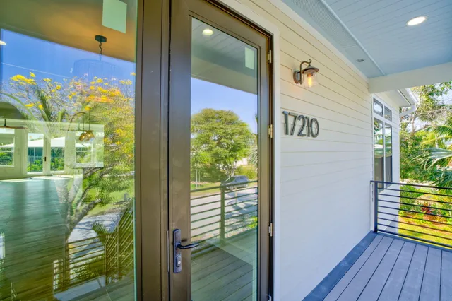 $2,299,999 | 17210 Angelfish Lane, Sugarloaf, FL 33042