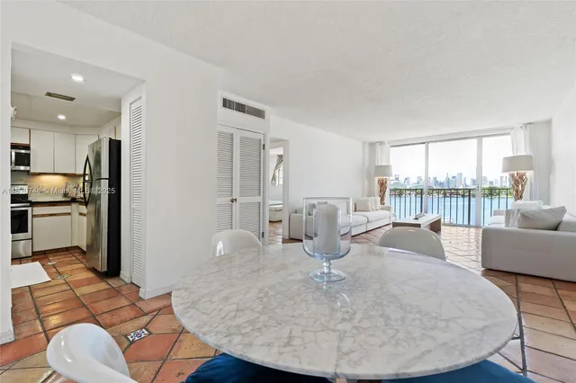 $405,000 | 800 West Avenue, Unit 831, Miami Beach, FL 33139