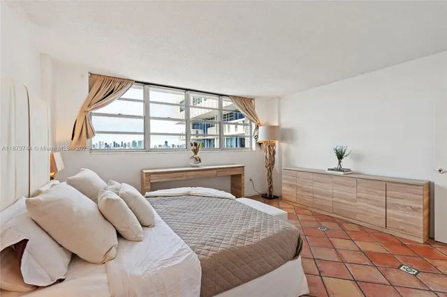 $405,000 | 800 West Avenue, Unit 831, Miami Beach, FL 33139