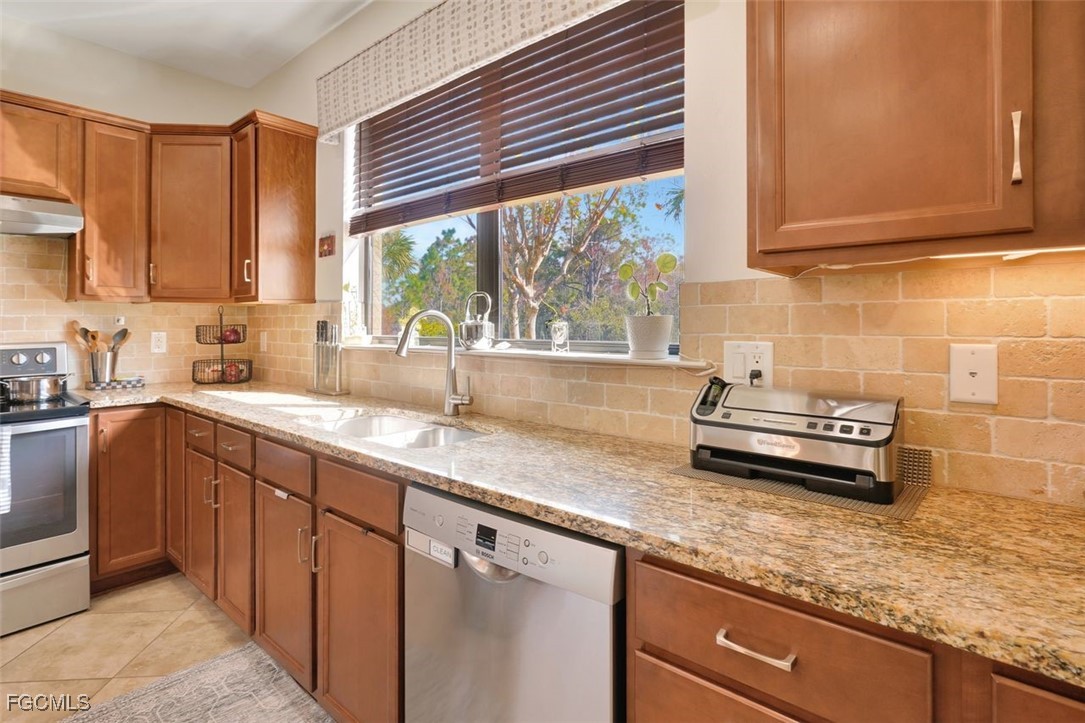 10963 Glenhurst Street Fort Myers, FL 33913 - Photo 13 of 50