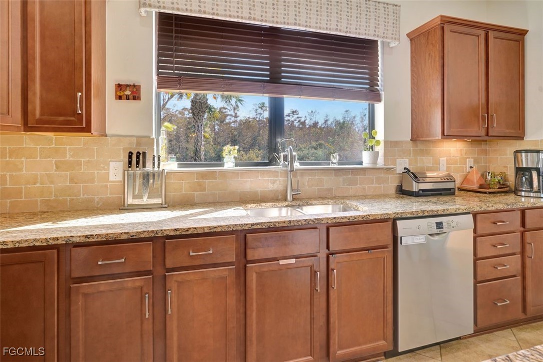 10963 Glenhurst Street Fort Myers, FL 33913 - Photo 17 of 50