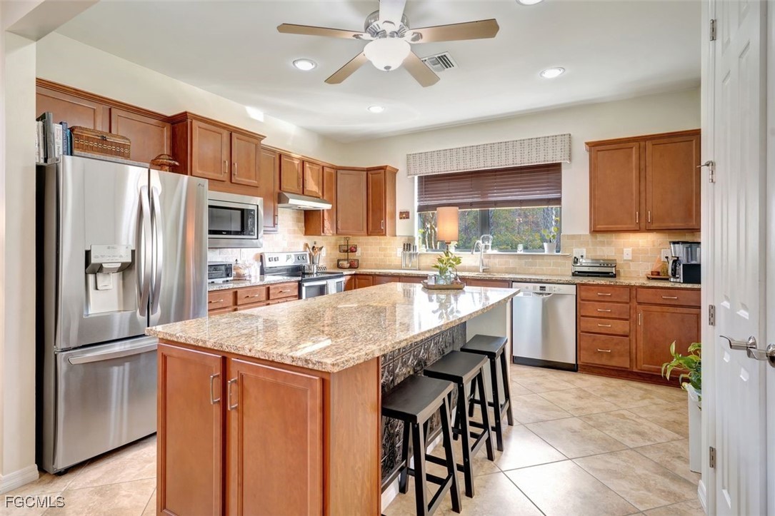 10963 Glenhurst Street Fort Myers, FL 33913 - Photo 10 of 50