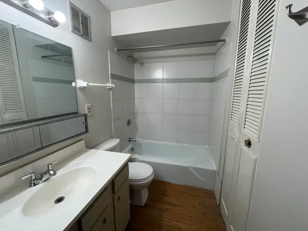$1,195 | 4244 South 51st Street, Milwaukee, WI 53220