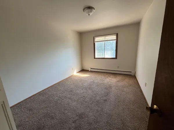 $1,195 | 4244 South 51st Street, Milwaukee, WI 53220