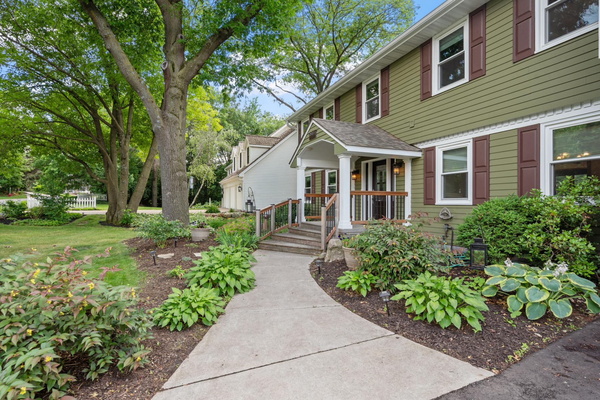 9882 Purgatory Road Eden Prairie, MN 55347 - Photo 23 of 32