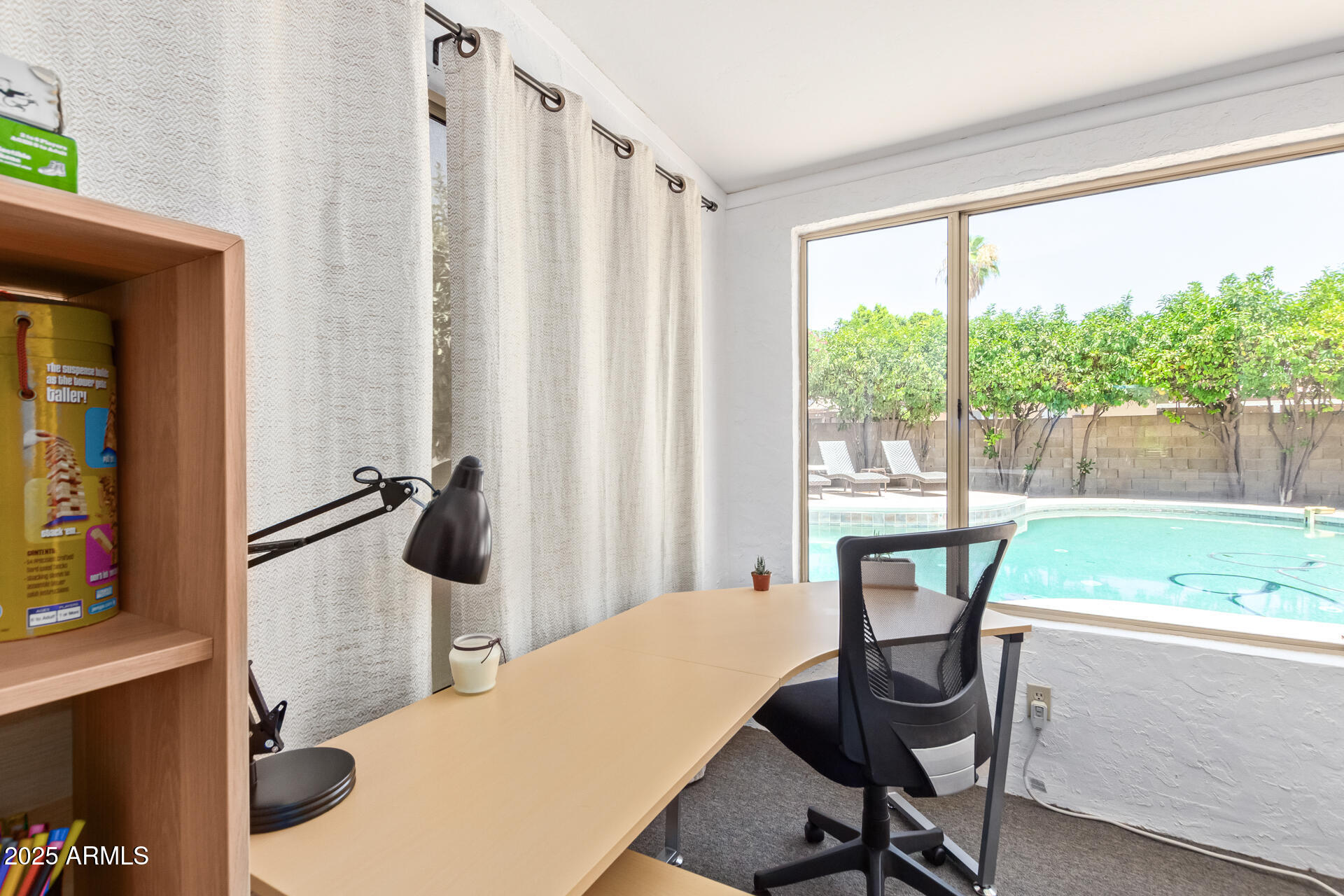 2118 East Pebble Beach Drive Tempe, AZ 85282 - Photo 27 of 33 a dining room with furniture and a window