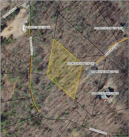 a picture of a street