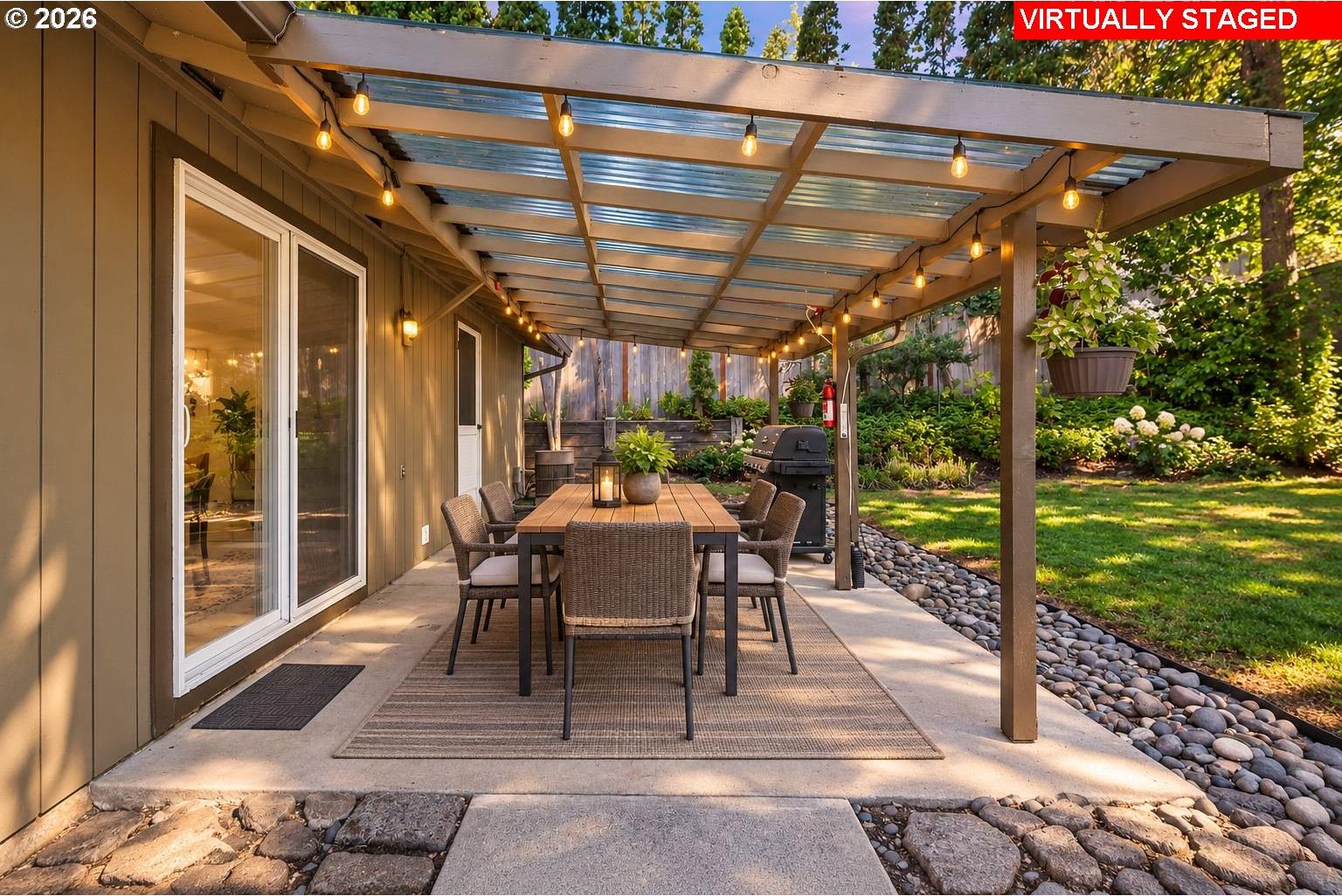 6490 Southwest Nehalem Lane Beaverton, OR 97007 - Photo 26 of 47 Covered Patio