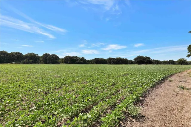 $4,658,550 | 22155 70th Road, St. Paul, KS 66771