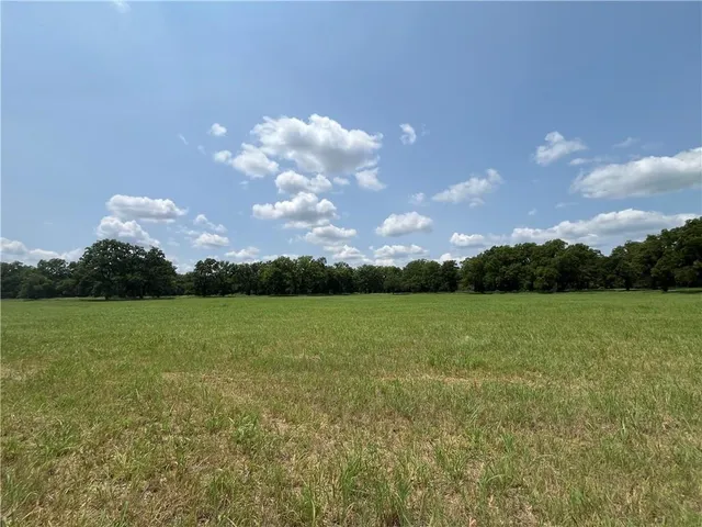 $4,658,550 | 22155 70th Road, St. Paul, KS 66771