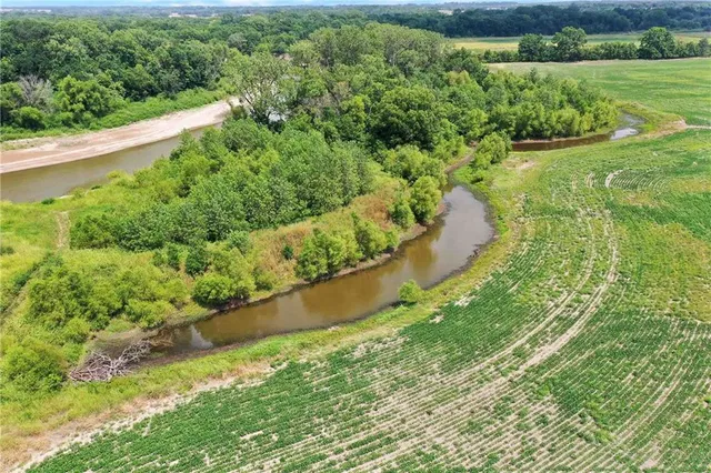 $4,658,550 | 22155 70th Road, St. Paul, KS 66771